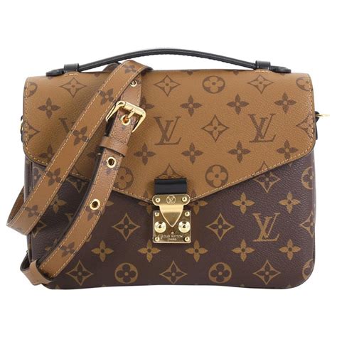 pochette metis louis vuitton pris|louis vuitton reverse pochette metis.